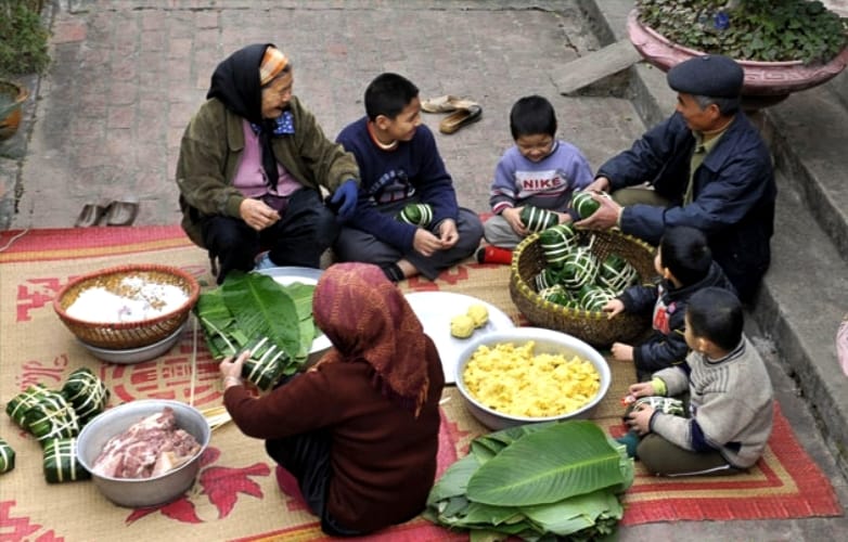 Goi Banh Chung Ngon Ngay Tet