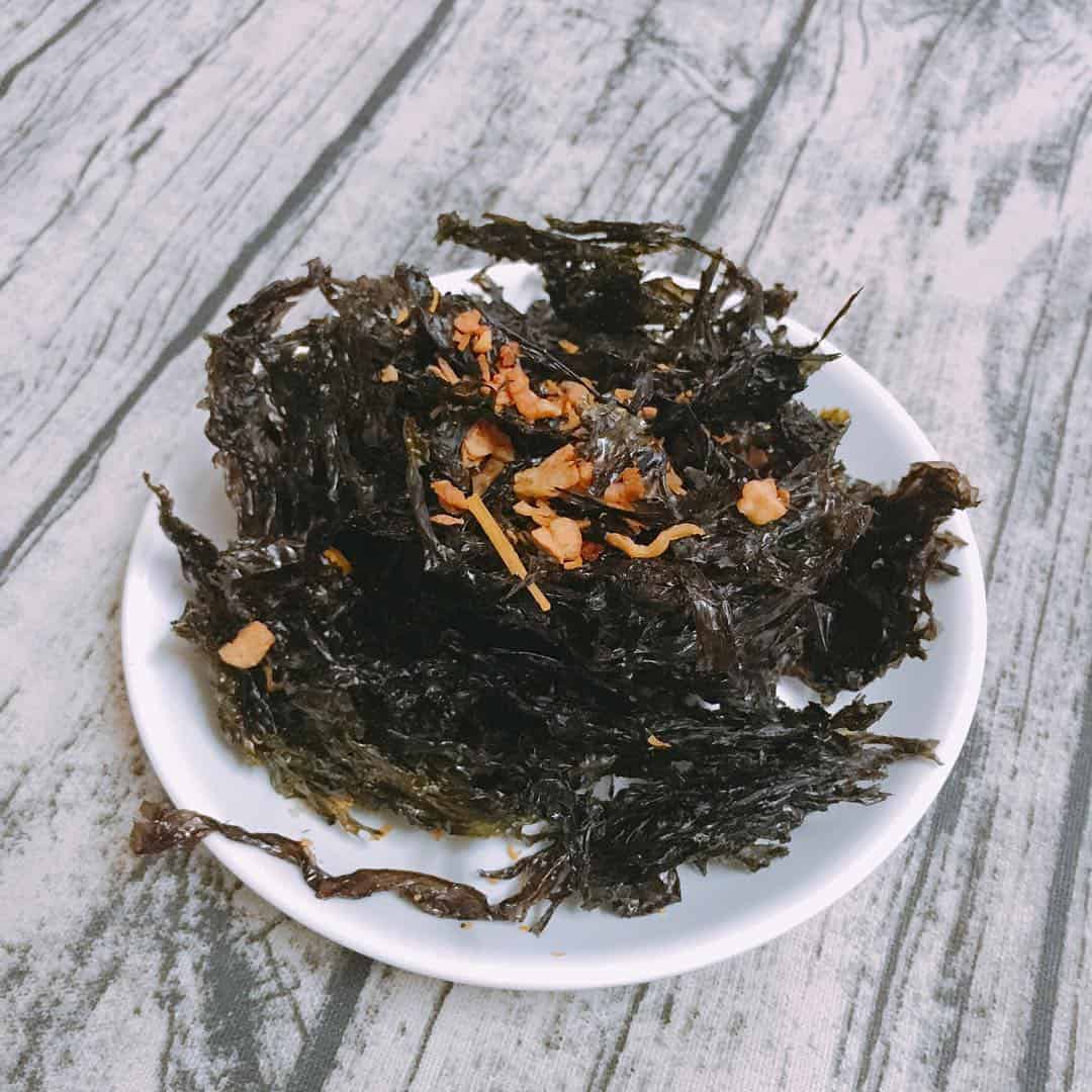 Rong biển khô là gì? Tác dụng và 3 cách nấu canh rong biển