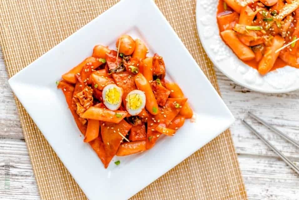 Cách Làm Tokbokki Ngon & Chuẩn Nhất 2022 - Thật Là Ngon