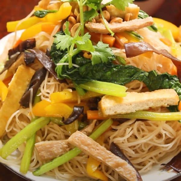 hu tieu xao chay